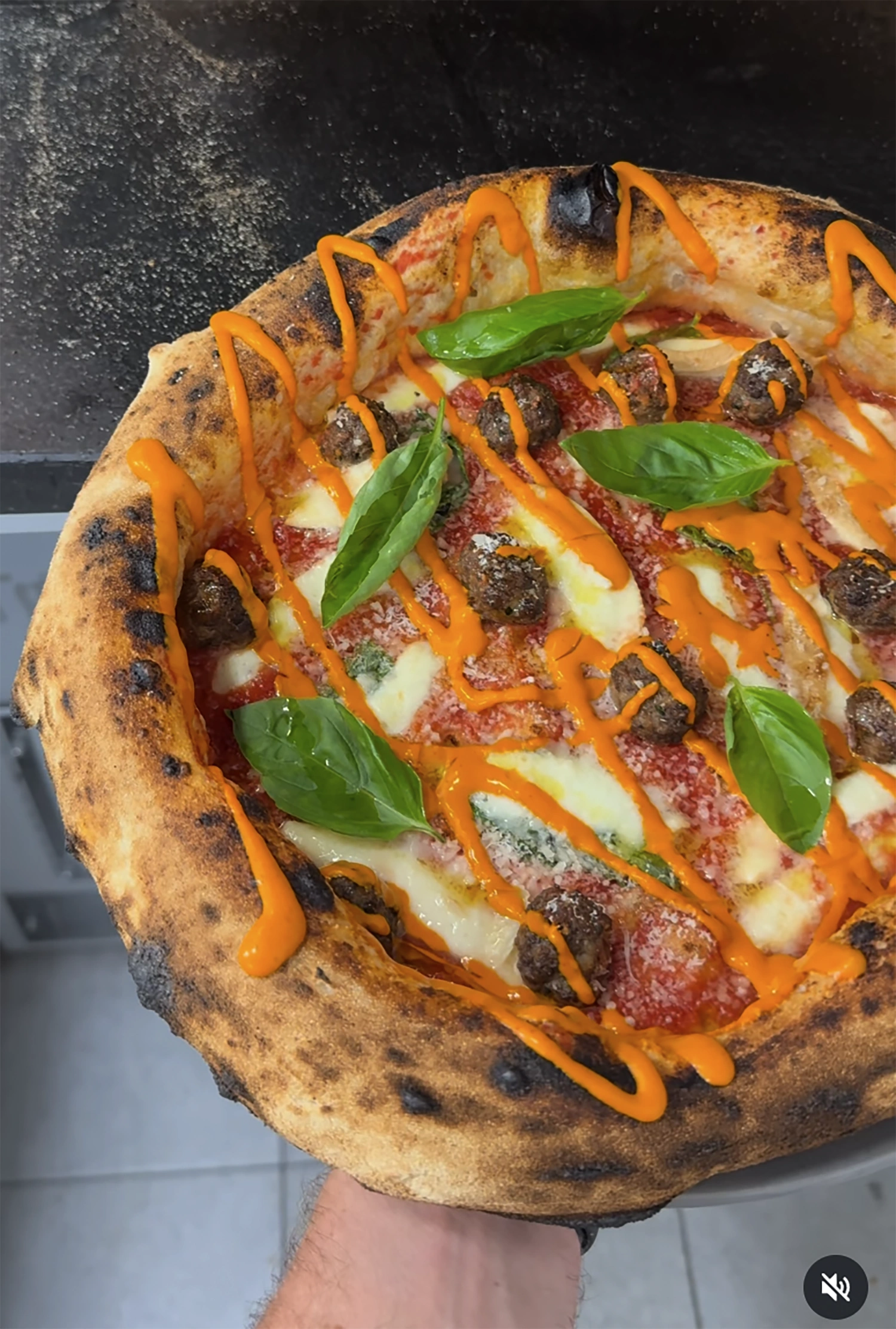 Neapolka pizza špeciál Polpette